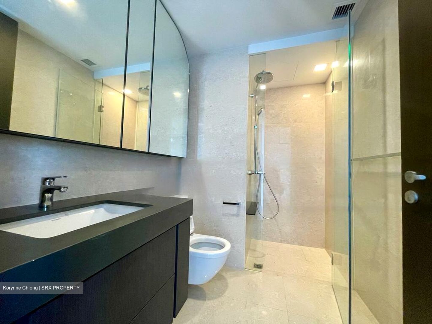 Avenue South Residence (D3), Apartment #424249551